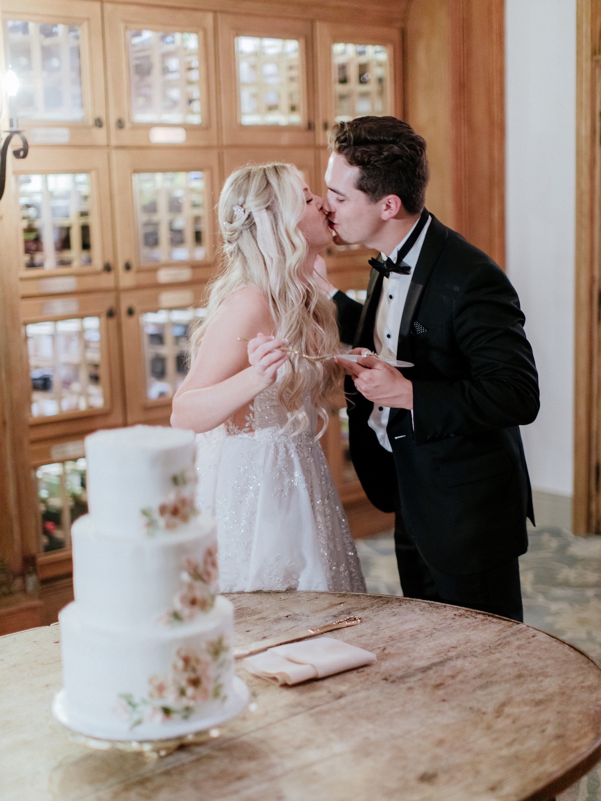 delicate floral wedding cake